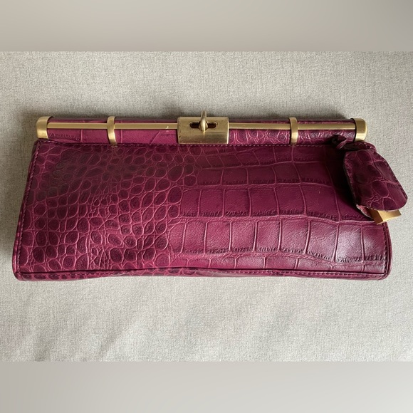 BCBG MaxAzria Clutch with Lock. Leather. - Picture 1 of 4